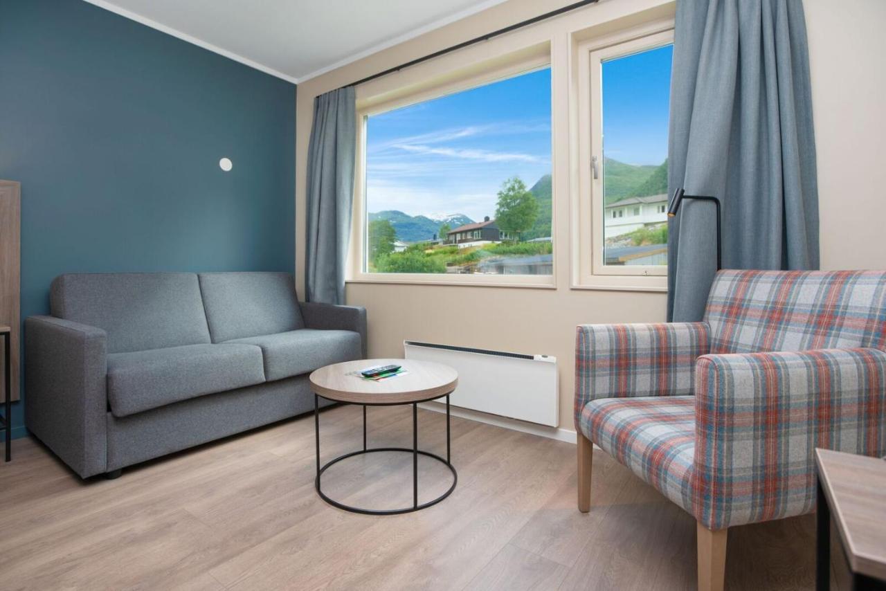 Thon Partnerhotel Jolster Skei  Exterior photo